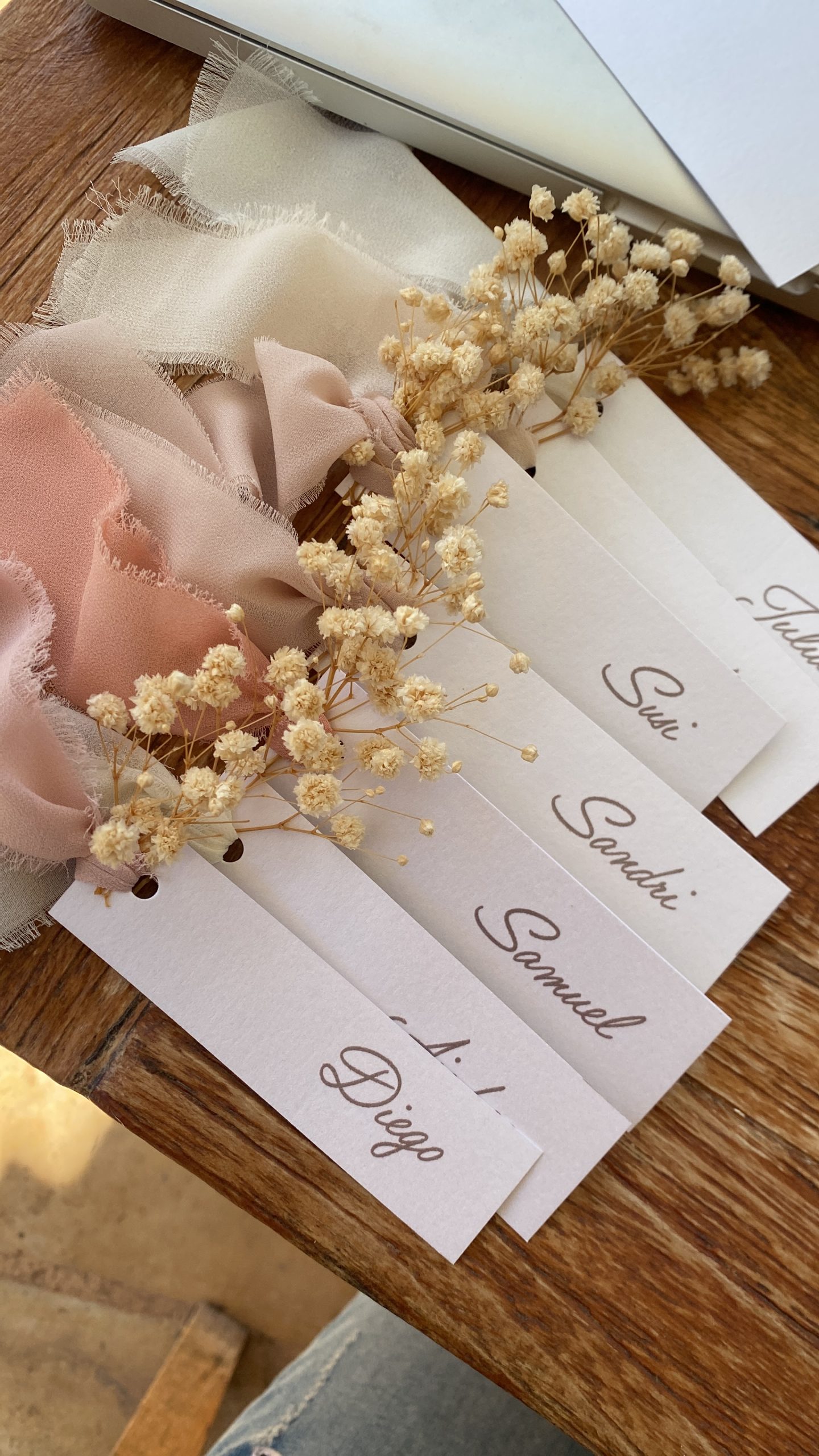 C263295C-143F-42B5-A666-01178D48F862